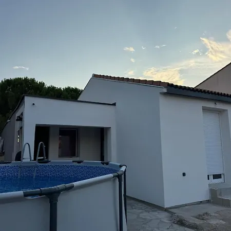 Modern With Above Ground Ipool Villa Lunel (Herault)